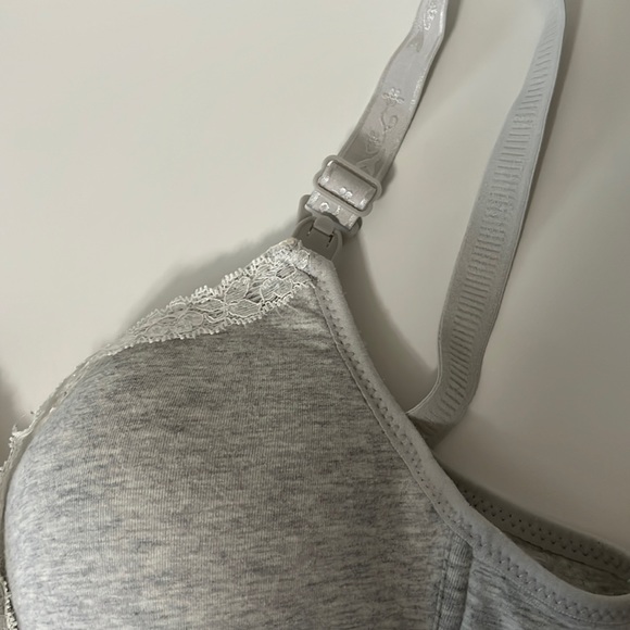 Maternity/Nursing Lave Trim Bra-Gray | Medium - Picture 15 of 15